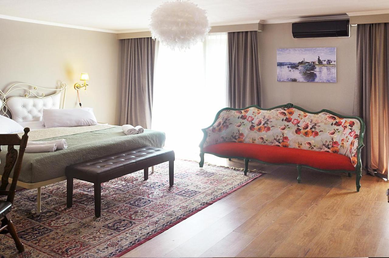 Art Hotel Claude Monet Tbiliszi Kültér fotó