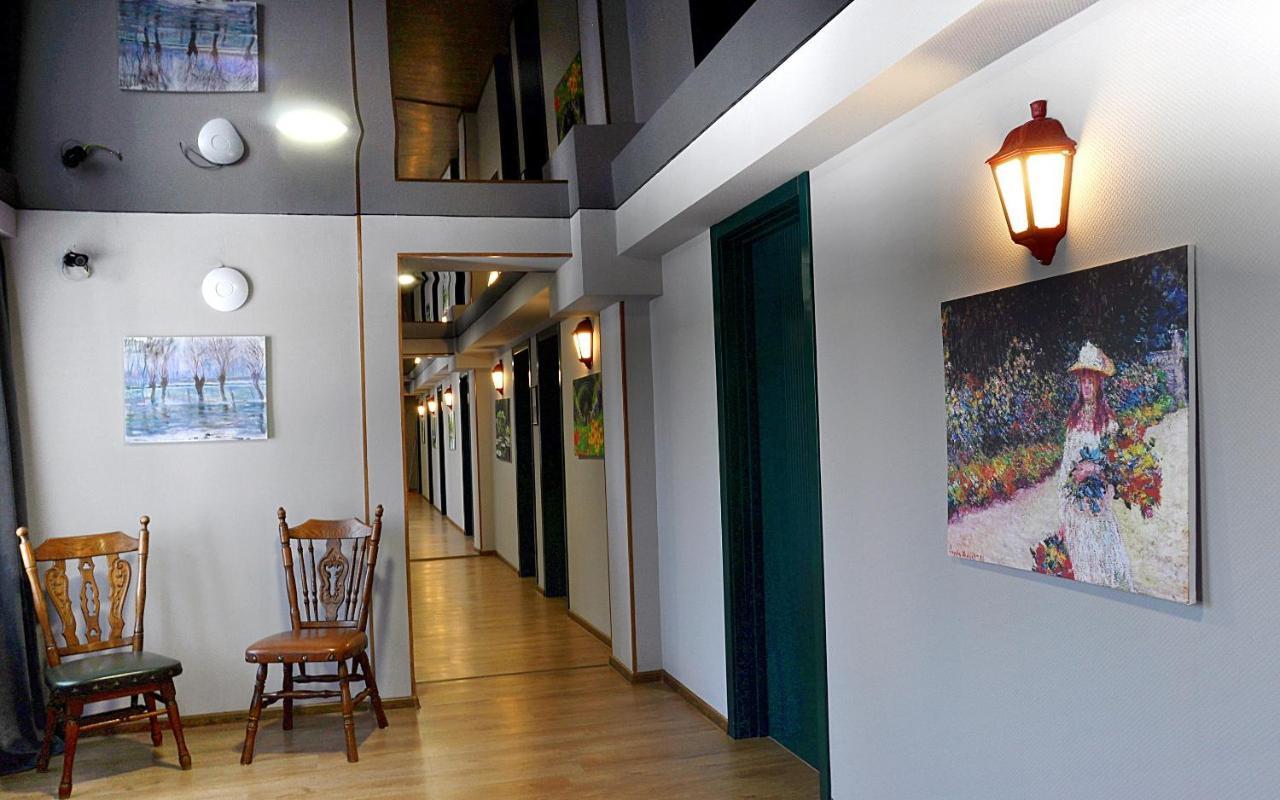 Art Hotel Claude Monet Tbiliszi Kültér fotó